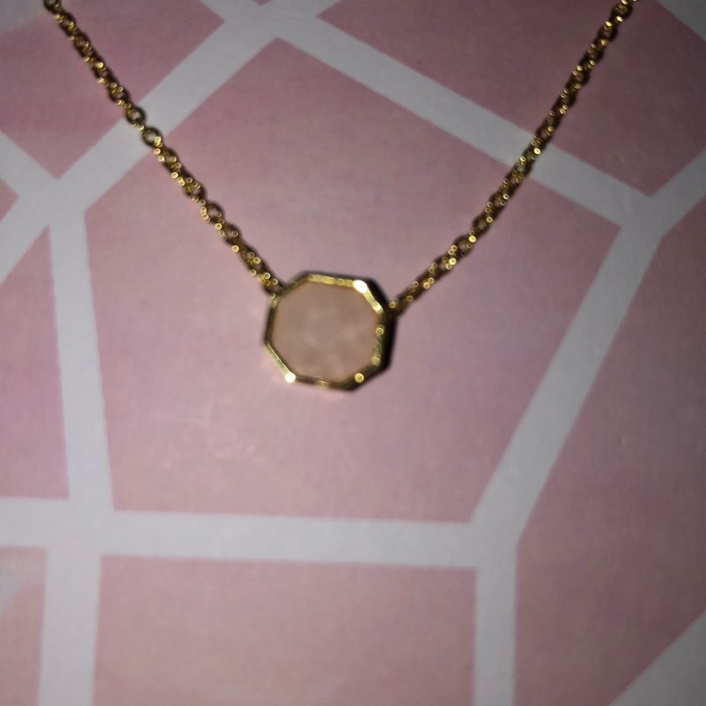 🌹Rose quartz super cute necklace🌹 - Picture 3 of 4